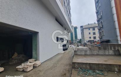 Ümraniye Tatlısu Mahallesinde 420  M2 Net Bacalı Satılık Dükkan