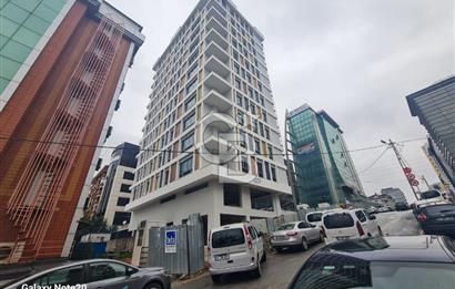 Ümraniye Tatlısu Mahallesinde 420  M2 Net Bacalı Satılık Dükkan