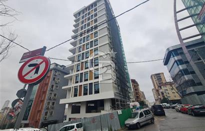 Ümraniye Tatlısu Mahallesinde 420  M2 Net Bacalı Satılık Dükkan