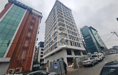 Ümraniye Tatlısu Mahallesinde 420  M2 Net Bacalı Satılık Dükkan