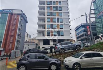 Ümraniye Tatlısu Mahallesinde 420  M2 Net Bacalı Satılık Dükkan