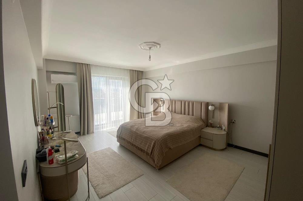 KARTEPE FSM'DE SİTE İÇİ E.BANYOLU GENİŞ 3+1 SATILIK DAİRE