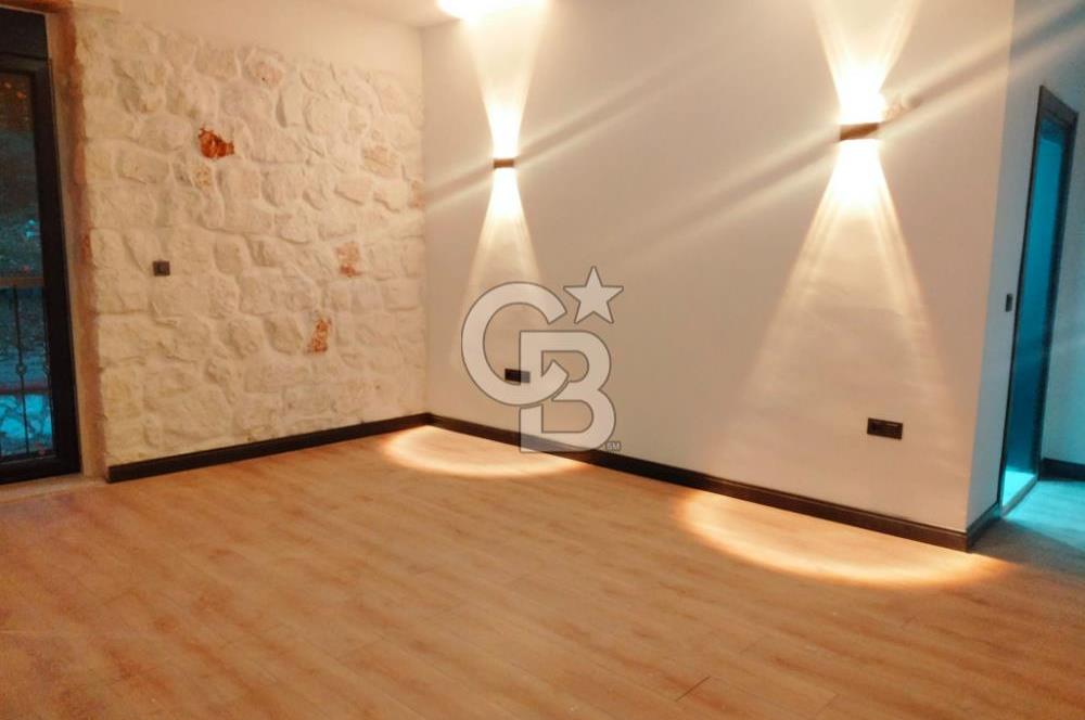 Antalya Adrasan'da Satılık 480 M² 4+3 Lüks Taş Villa