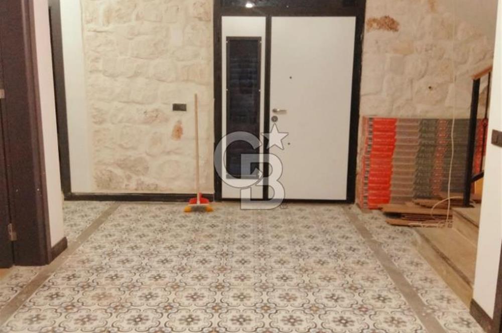 Antalya Adrasan'da Satılık 480 M² 4+3 Lüks Taş Villa