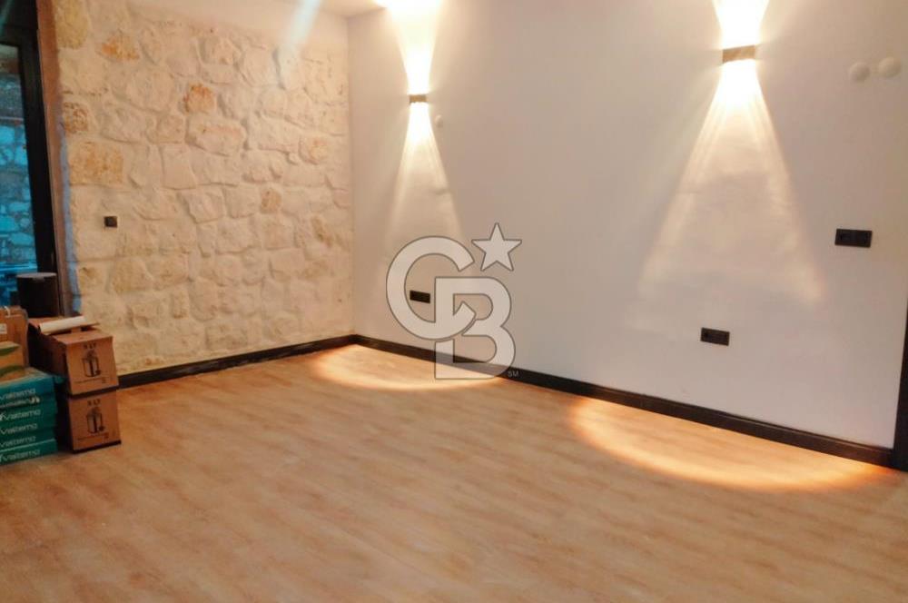 Antalya Adrasan'da Satılık 480 M² 4+3 Lüks Taş Villa