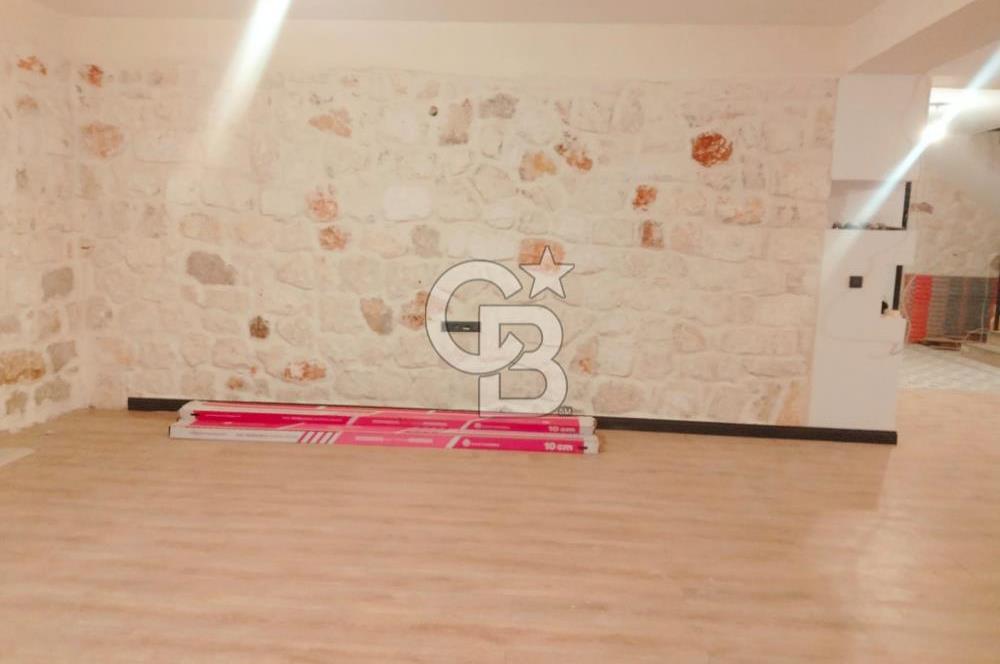 Antalya Adrasan'da Satılık 480 M² 4+3 Lüks Taş Villa