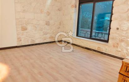 Antalya Adrasan'da Satılık 480 M² 4+3 Lüks Taş Villa