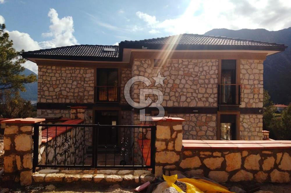 Antalya Adrasan'da Satılık 480 M² 4+3 Lüks Taş Villa
