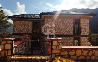 Antalya Adrasan'da Satılık 480 M² 4+3 Lüks Taş Villa