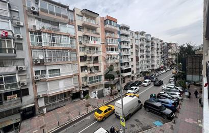 Asansör Yakını Mithatpaşa Cadde Üzeri Tadilatlı Bakımlı Daire