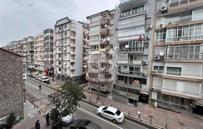 Asansör Yakını Mithatpaşa Cadde Üzeri Tadilatlı Bakımlı Daire