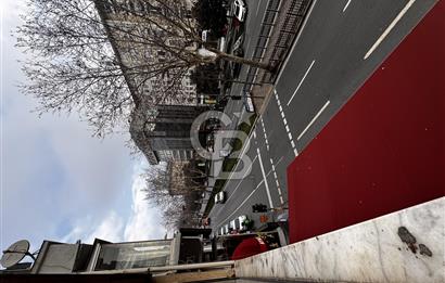 Cumhuriyet Caddesi Üzerinde Tabela Değeri Olan 1.kat Ofis Katı 