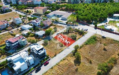 ÇANAKKALE KEPEZ SAHİLDE 304 M² SATILIK VİLLA ARSASI