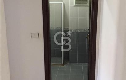 MERKEZDE GİRİŞ KAT GENİŞ 1+1 DAİRE 