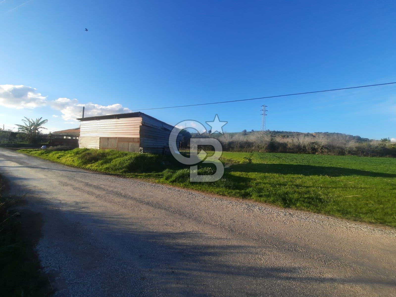 AĞAOĞLU PROJESİ YANINDA YOLA SIFIR SATILIK ARSA