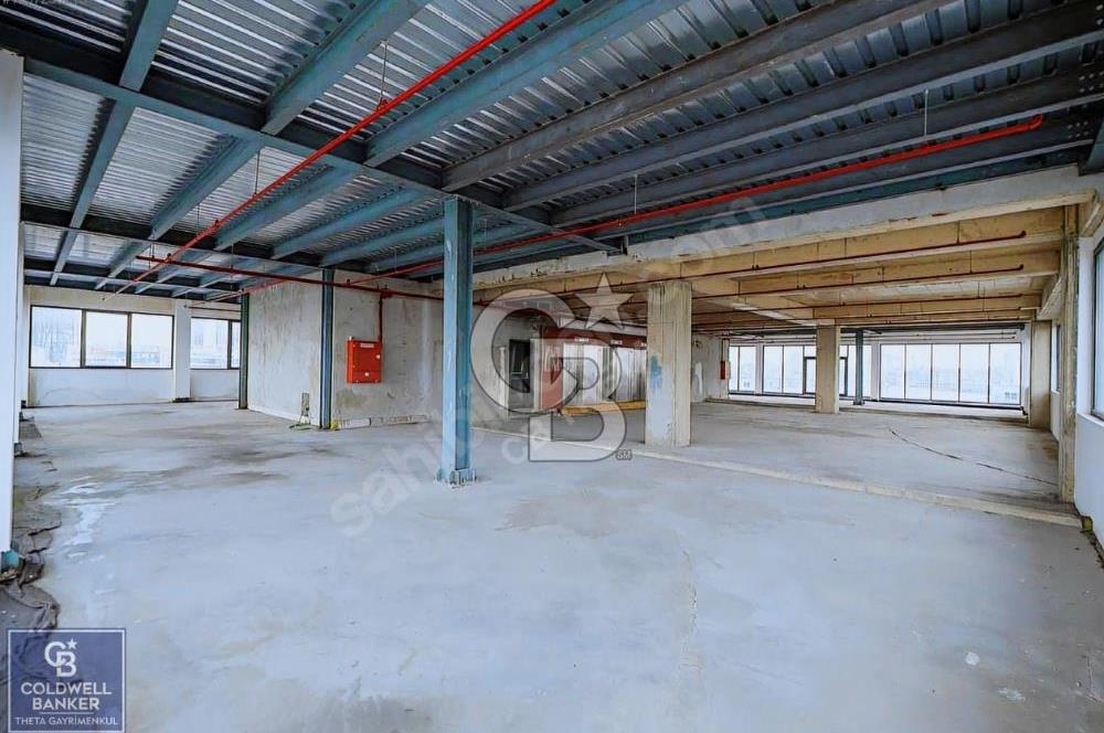 ÜMRANİYE PLAZALAR BÖLGESİNDE KOMPLE KİRALIK PLAZA