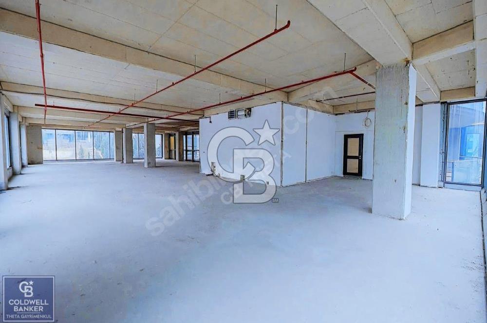 ÜMRANİYE PLAZALAR BÖLGESİNDE KOMPLE KİRALIK PLAZA