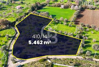 Datça’da Kızlan’da Satılık Yolu olan Bağ Evi İmarlı 5.462 m² Arazi