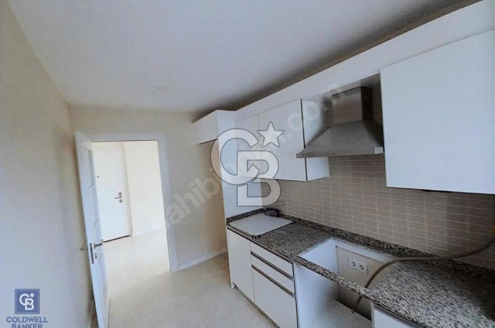 SUADİYE SAHİLDE KISMİ DENİZ MANZARALI 3+1 NET 82 m2 DAİRE