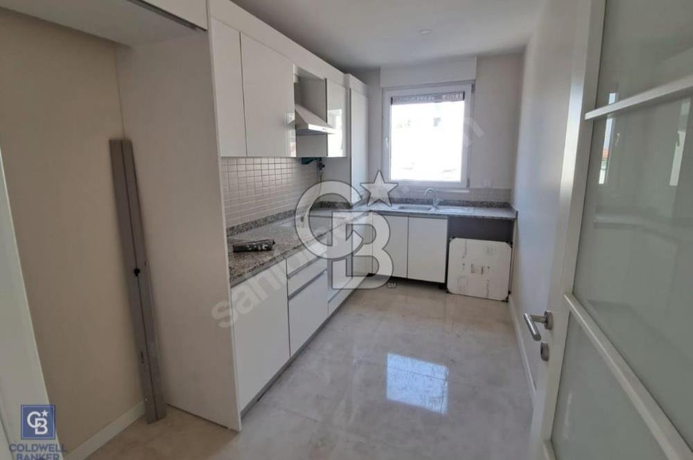 SUADİYE SAHİLDE KISMİ DENİZ MANZARALI 3+1 NET 82 m2 DAİRE