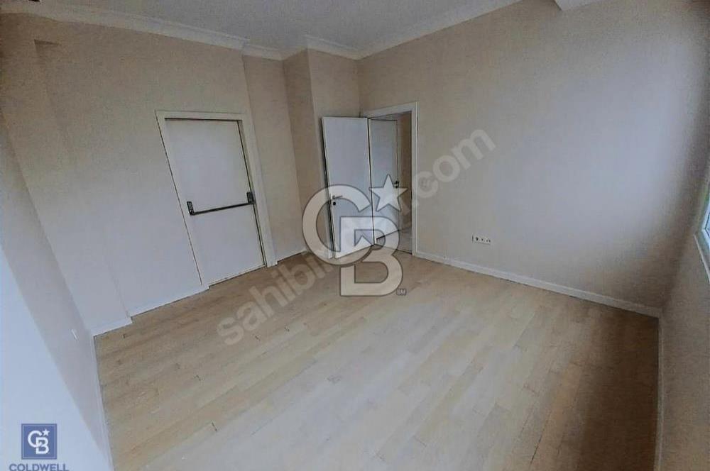 SUADİYE SAHİLDE KISMİ DENİZ MANZARALI 3+1 NET 82 m2 DAİRE