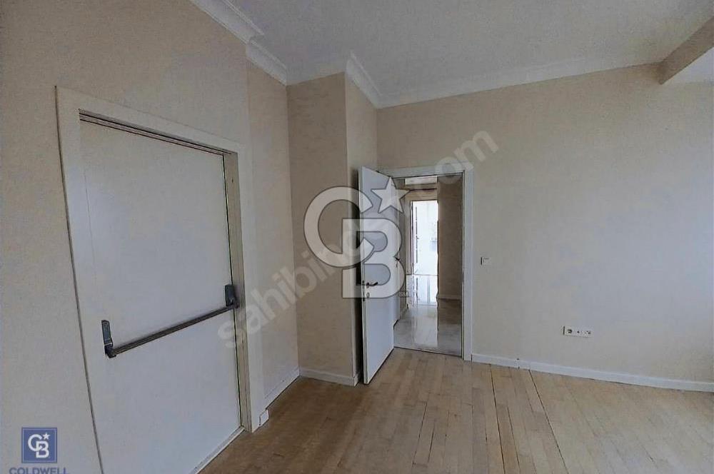 SUADİYE SAHİLDE KISMİ DENİZ MANZARALI 3+1 NET 82 m2 DAİRE