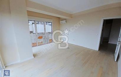 SUADİYE SAHİLDE KISMİ DENİZ MANZARALI 3+1 NET 82 m2 DAİRE