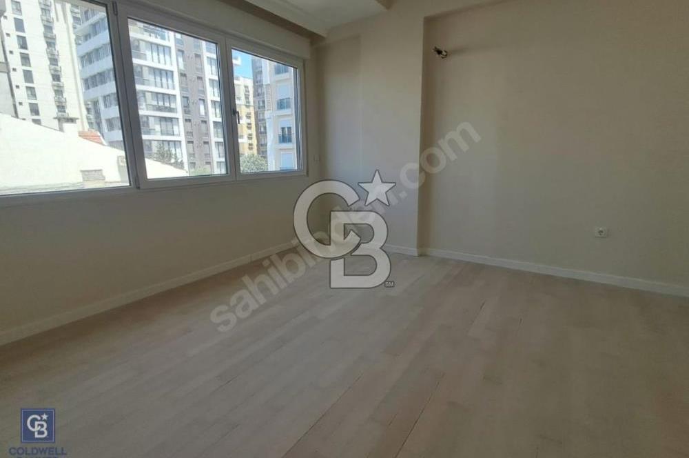 SUADİYE SAHİLDE KISMİ DENİZ MANZARALI 3+1 NET 82 m2 DAİRE