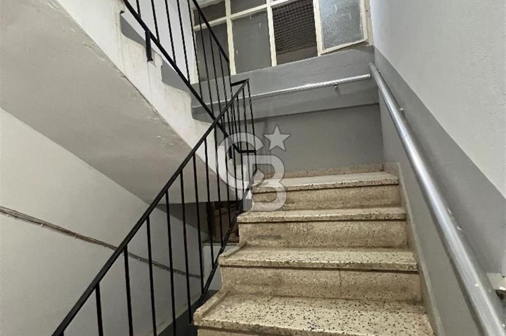 LAPSEKİ ÇARŞI MERKEZİNDE 2+1 SATILIK DAİRE