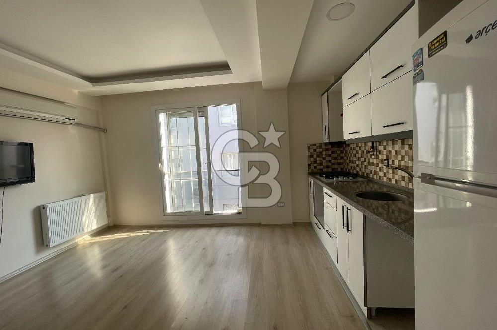 Buca Tınaztepe Yıldız Mahallesi'nde Satılık 1+1 Daire - Merkezi Konum, Yatırımlık Fırsat