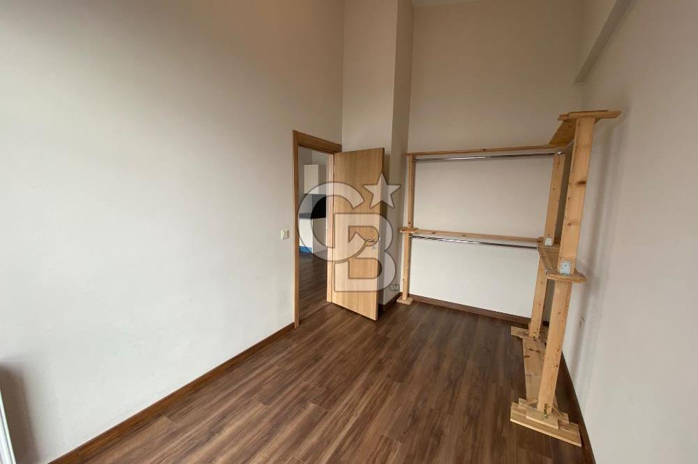 NEF ÇAMLITEPE'DE HAVUZ MANZARALI  77m2 Brüt 1+1,5  BALKONLU LOFT DAİRE 