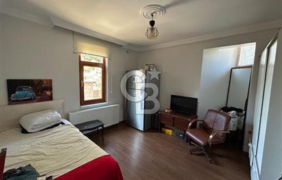 https://www.sahibinden.com/ilan/emlak-konut-satilik-golbasi-karsiyaka-800m2-arsa-payli-250m2-satilik-villa-1226554341/detay/