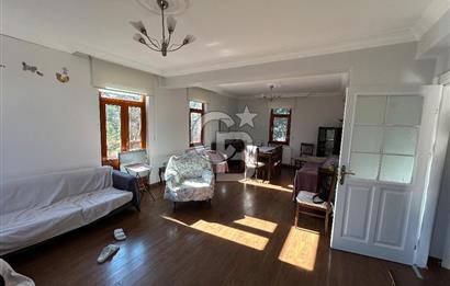 https://www.sahibinden.com/ilan/emlak-konut-satilik-golbasi-karsiyaka-800m2-arsa-payli-250m2-satilik-villa-1226554341/detay/