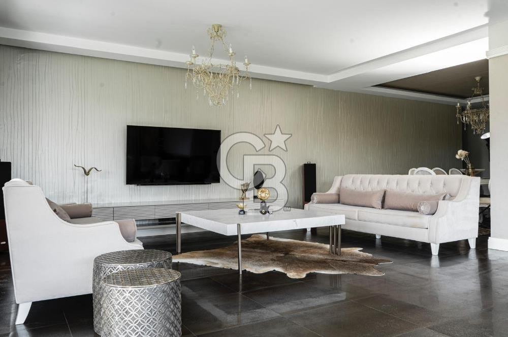 Hallaçlar Mah. Doğa Sitesinde 4.5+1 395 M² Satılık Lüks Villa