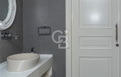 Hallaçlar Mah. Doğa Sitesinde 4.5+1 395 M² Satılık Lüks Villa