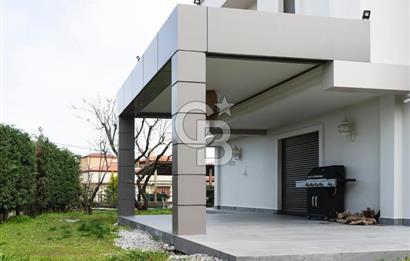 Hallaçlar Mah. Doğa Sitesinde 4.5+1 395 M² Satılık Lüks Villa