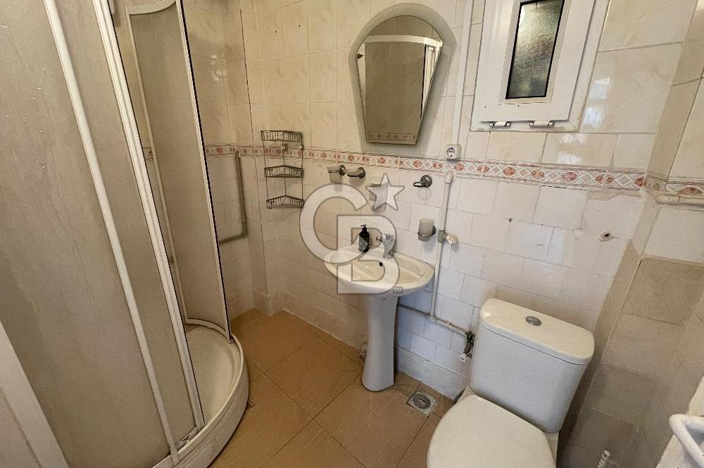 BEYOĞLU HACIMİMİ’DE KÖŞE KONUMLU SATILIK BİNA