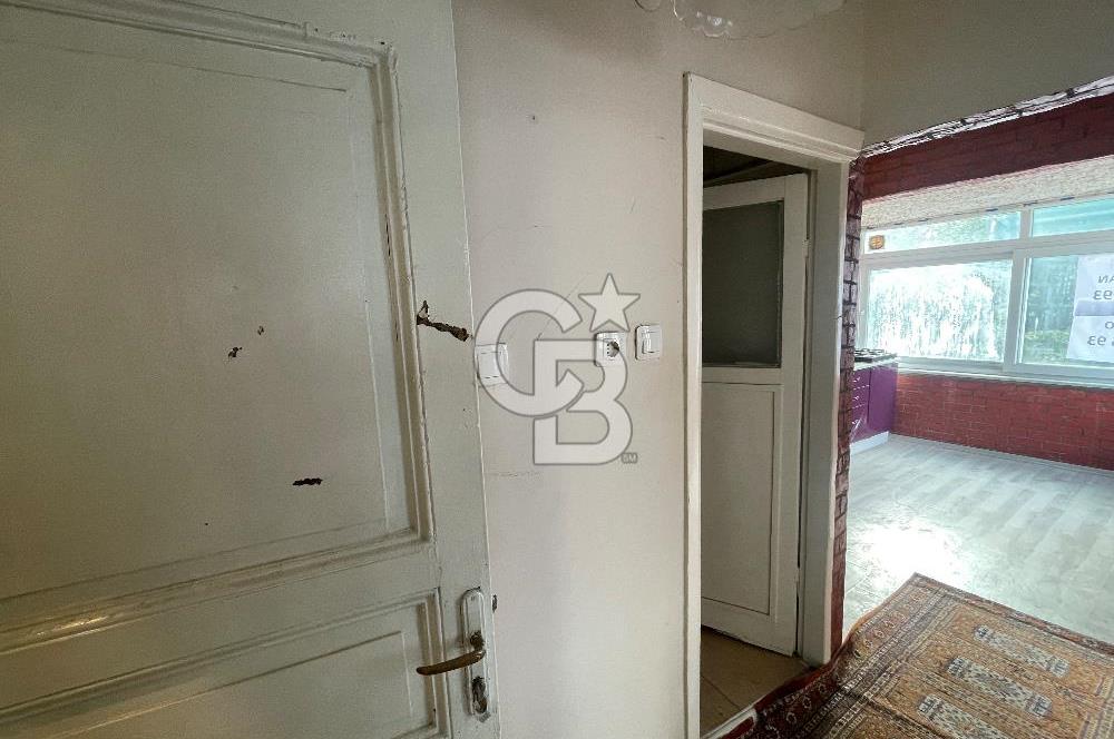 BEYOĞLU HACIMİMİ’DE KÖŞE KONUMLU SATILIK BİNA