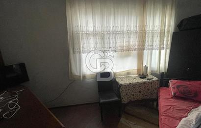 BEYOĞLU HACIMİMİ’DE KÖŞE KONUMLU SATILIK BİNA