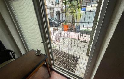 BEYOĞLU HACIMİMİ’DE KÖŞE KONUMLU SATILIK BİNA