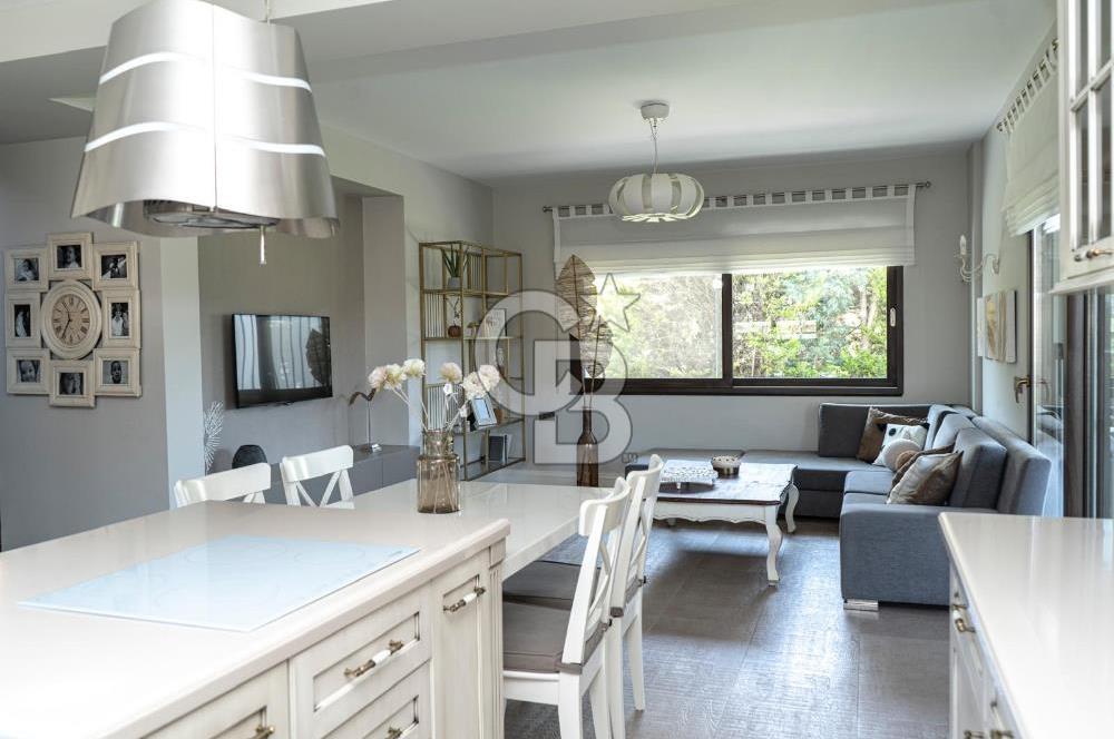 Hallaçlar Mah. Doğa Sitesinde 4.5+1 395 M² Satılık Lüks Villa