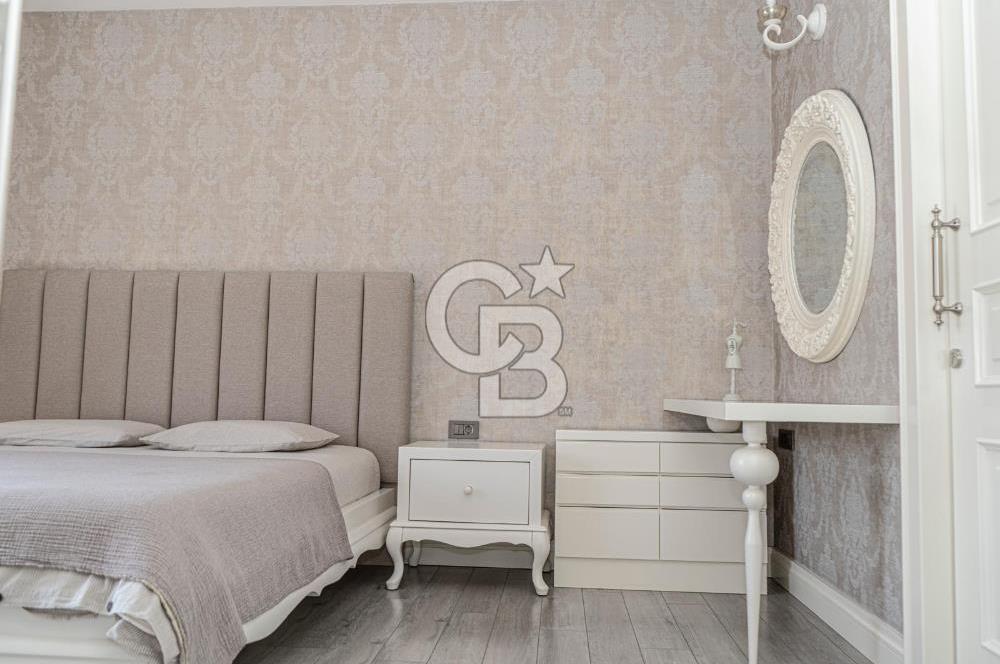 Hallaçlar Mah. Doğa Sitesinde 4.5+1 395 M² Satılık Lüks Villa