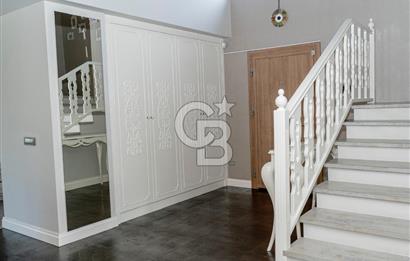 Hallaçlar Mah. Doğa Sitesinde 4.5+1 395 M² Satılık Lüks Villa