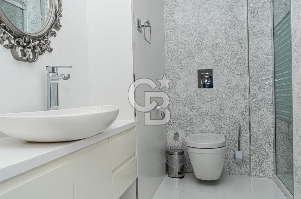 Hallaçlar Mah. Doğa Sitesinde 4.5+1 395 M² Satılık Lüks Villa