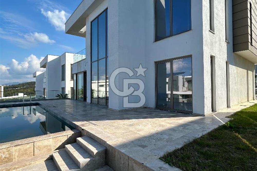 Girne Çatalköy Bölgesinde Satılık Ultra Lüks Villalar !!!