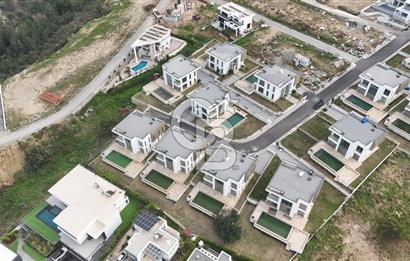 Girne Çatalköy Bölgesinde Satılık Ultra Lüks Villalar !!!