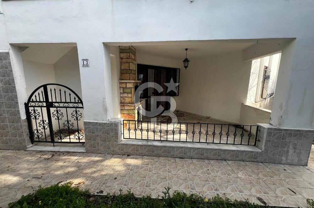 GEYİKLİ ODUNLUK İSKELESİ MENEKŞE TATİL SİTESİNDE SATILIK SUİT DAİRE