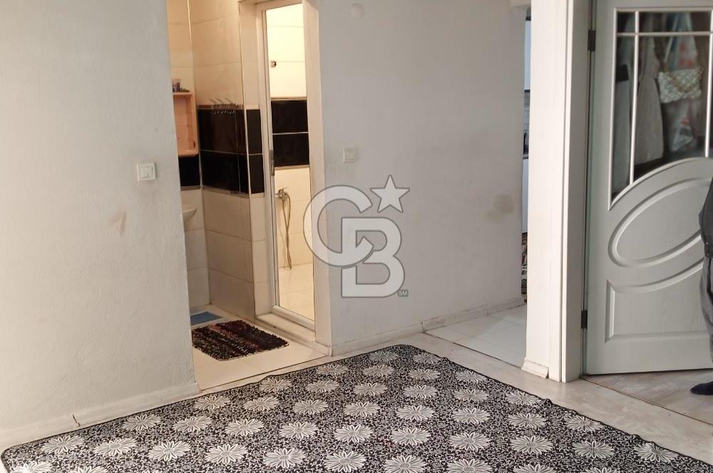 İzmir Buca'da 2 Katlı Satılık Müstakil Bina! Hem Yatırıma Hem Oturuma Uygun!