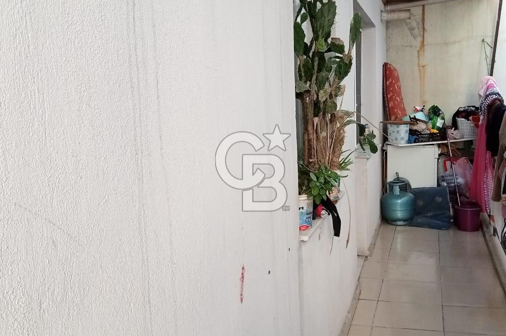 İzmir Buca'da 2 Katlı Satılık Müstakil Bina! Hem Yatırıma Hem Oturuma Uygun!