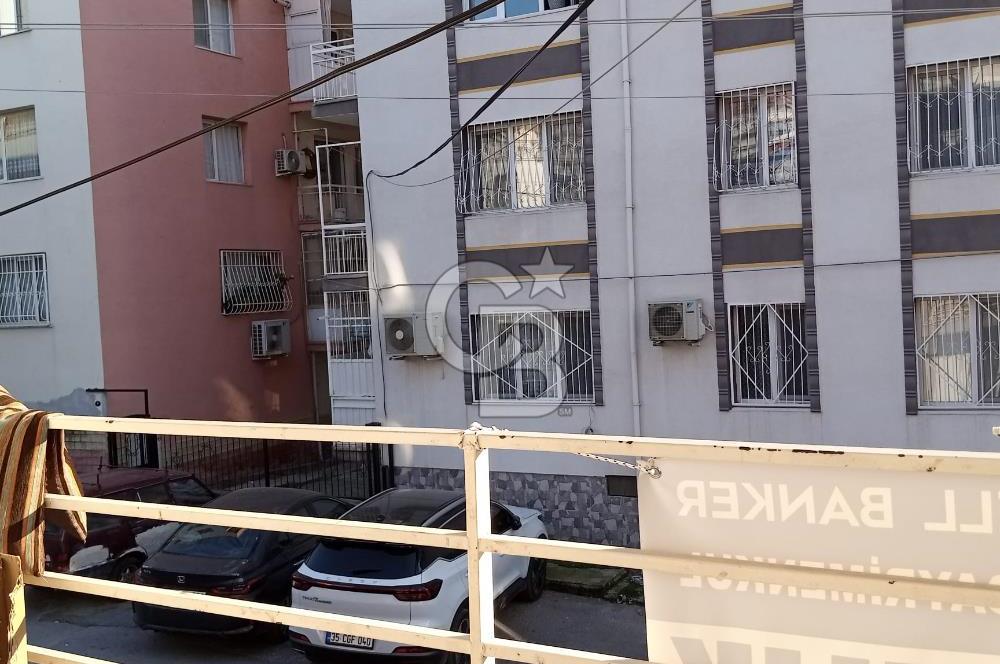 İzmir Buca'da 2 Katlı Satılık Müstakil Bina! Hem Yatırıma Hem Oturuma Uygun!